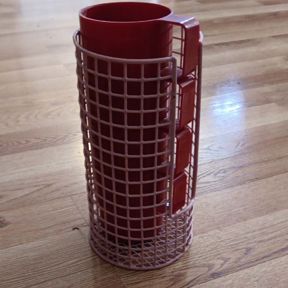 Red and Pink Grid-Patterned Mini Cup Holder